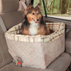 Deluxe Pet Safety Seat in Quilted Plaid